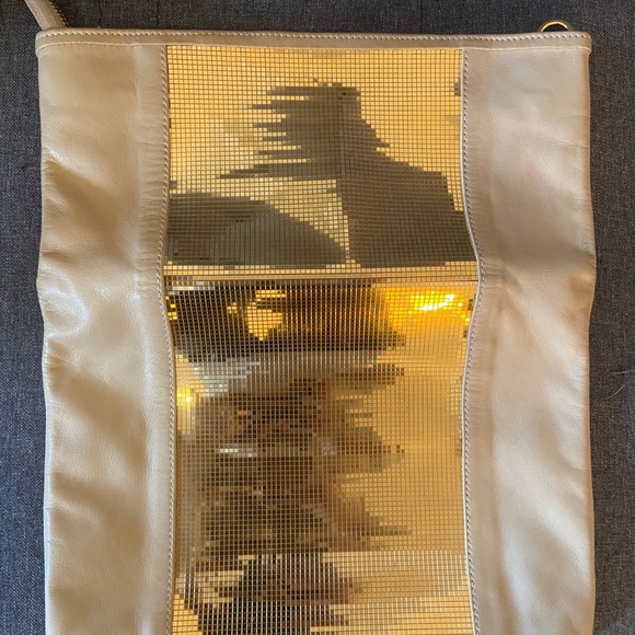 GUIA’S Foldover Clutch - Picture 4 of 6